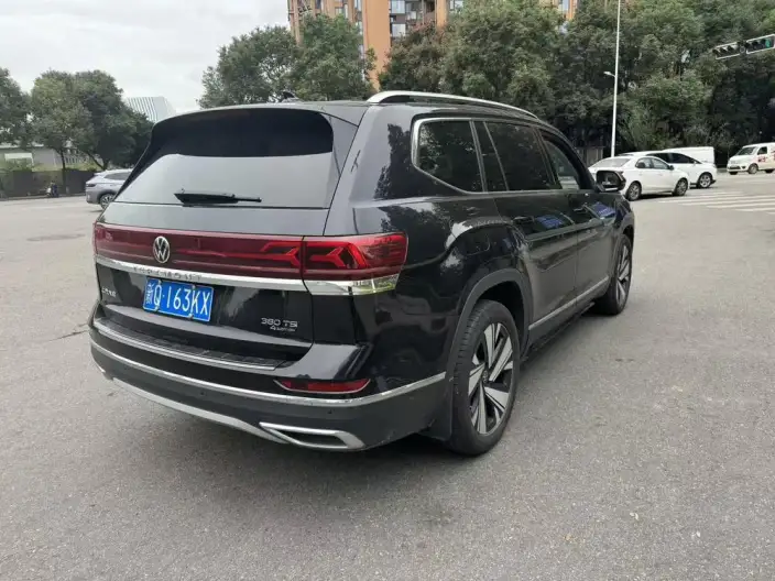 Volkswagen Teramont 2023 Model Facelift 380TSI 4WD Respect Deluxe Edition – фото 6