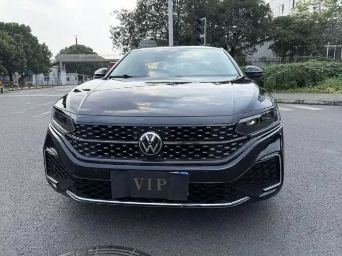 Volkswagen Passat 2023 Model Facelift 330TSI Starry sky Elite Edition – фото 2