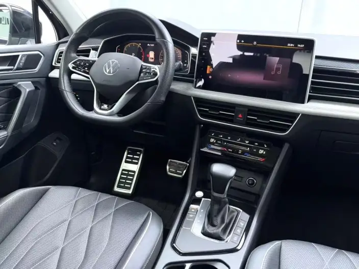Volkswagen Tiguan L 2022 Model 330TSI Automatic 2WD R-Line Enjoy the version more – фото 4