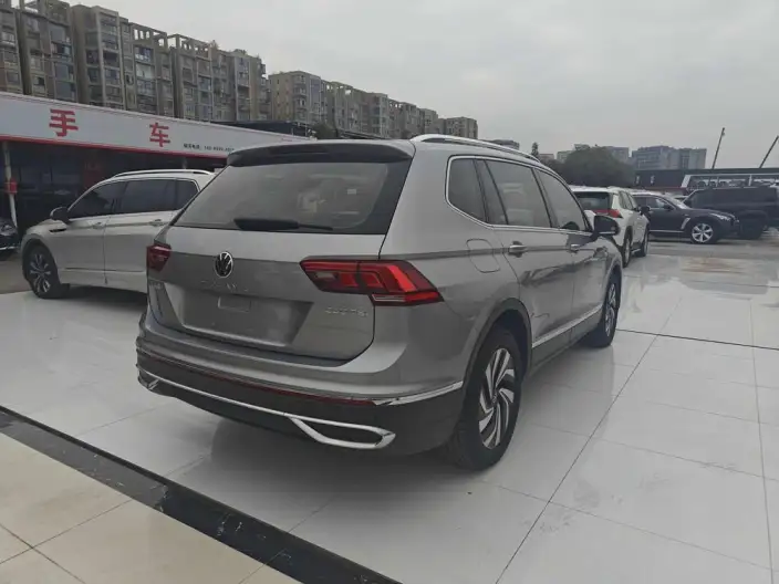 Volkswagen Tiguan L 2022 Model 330TSI Automatic 2WD Comfort Edition – фото 7