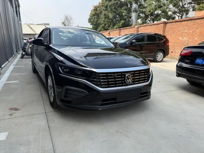 Volkswagen Passat 2024 Model 280TSI Business Edition – фото 3