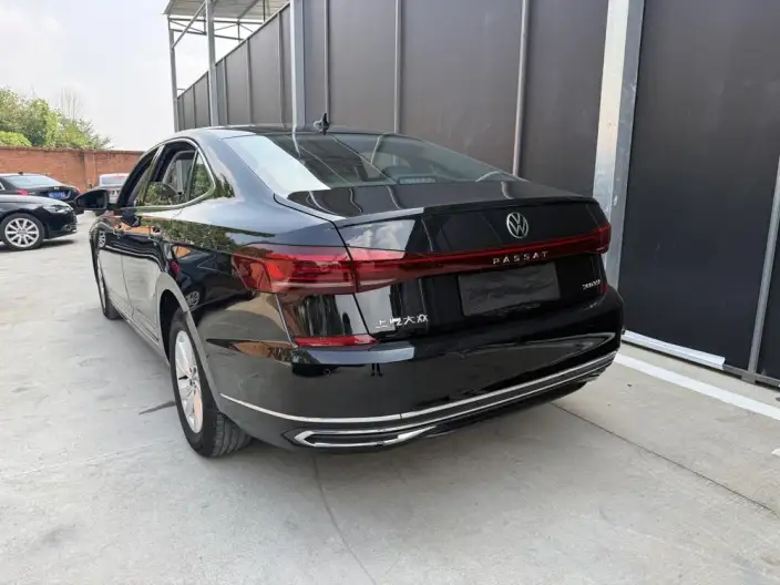 Volkswagen Passat 2024 Model 280TSI Business Edition – фото 4