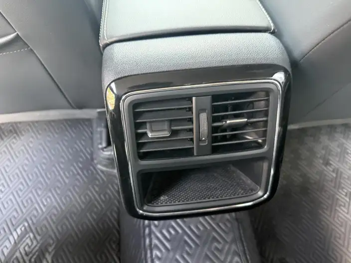 Volkswagen Passat 2024 Model 280TSI Business Edition – фото 10
