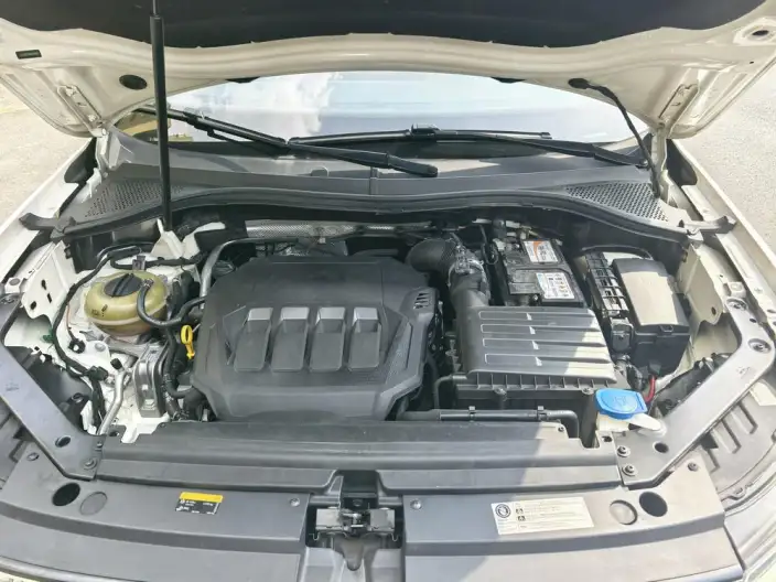 Volkswagen Tiguan L 2022 Model 330TSI Automatic 2WD R-Line Enjoy the version more – фото 6