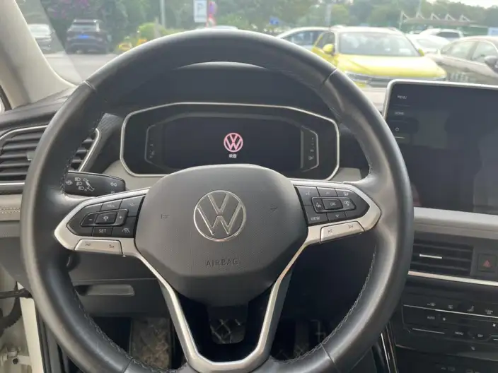 Volkswagen Tayron 2022 Model 330TSI 2WD Luxury Zhilian Edition Plus – фото 9
