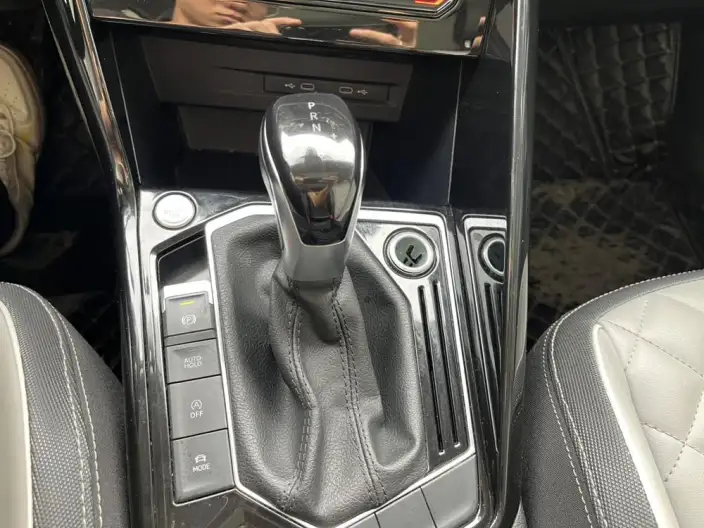 Volkswagen Tayron 2022 Model 330TSI 2WD Luxury Zhilian Edition Plus – фото 10