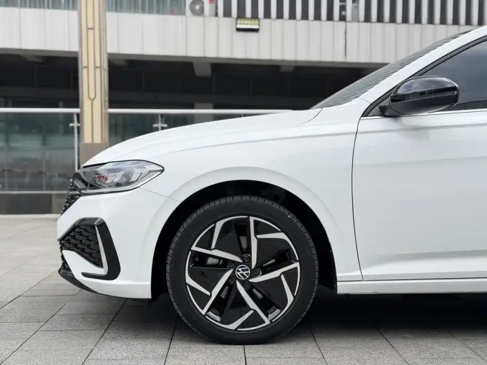 Volkswagen Lavida 2023 Model 280TSI DSG Starry Sky Manyi Edition – фото 4