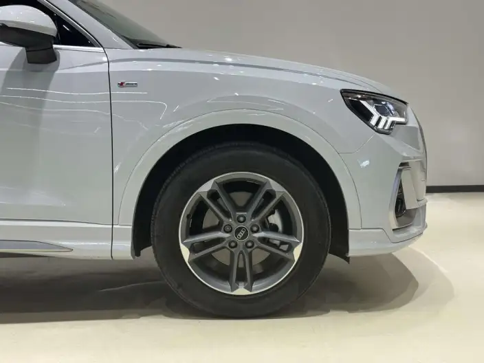 AUDI Q3 2024 Model 35 TFSI Enterprising Dynamic Model – фото 10