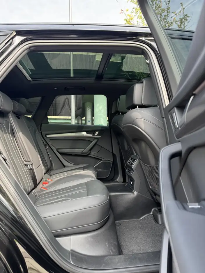 Audi Q5L 2023 Model 45T Luxury Dynamic Model – фото 6