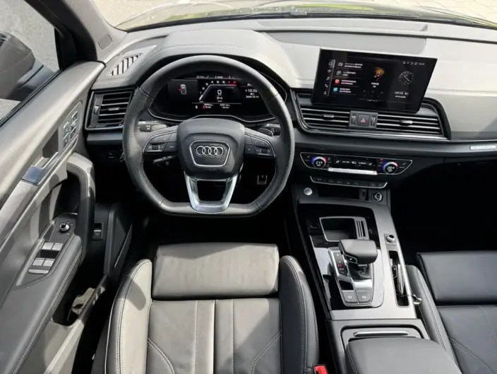 Audi Q5L 2023 Model 45T Luxury Dynamic Model – фото 10