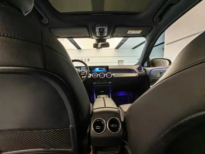 Mercedes-Benz GLB 2021 Model GLB 200 Dynamic Model – фото 8