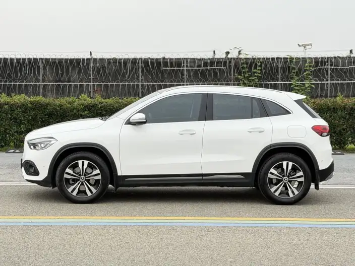 Mercedes-Benz GLA 2023 Model GLA 220 – фото 4