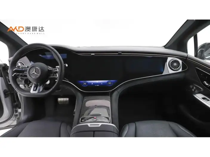 Mercedes-Benz EQE AMG 2023 Model EQE 53 4MATIC+ – фото 7