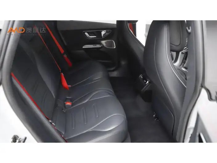 Mercedes-Benz EQE AMG 2023 Model EQE 53 4MATIC+ – фото 8