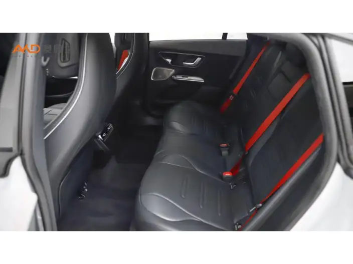 Mercedes-Benz EQE AMG 2023 Model EQE 53 4MATIC+ – фото 10