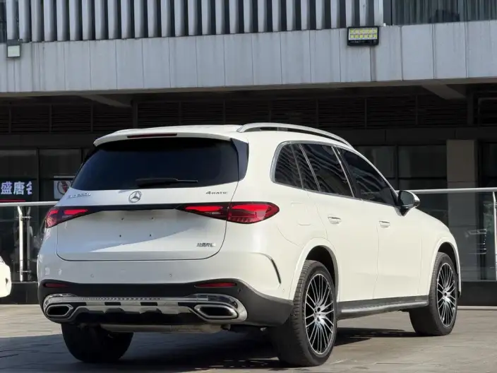 Mercedes-Benz GLC 2024 Model GLC 300 L 4MATIC Luxury Model 7 seat – фото 6