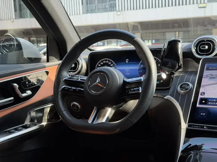 Mercedes-Benz GLC 2024 Model GLC 300 L 4MATIC Luxury Model 7 seat – фото 10