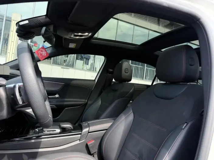 Mercedes-Benz A-class 2023 Model A 200 L Sports sedan Fashion Edition – фото 10