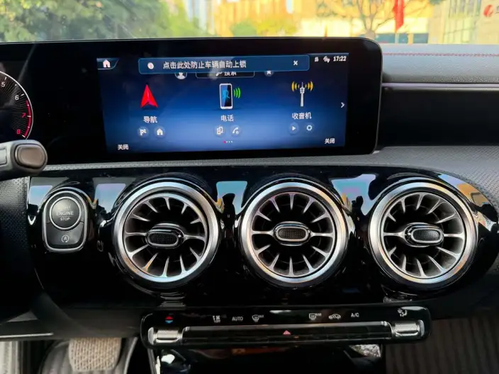 Mercedes-Benz A-class 2023 Model A 200 L Sports sedan Fashion Edition – фото 9