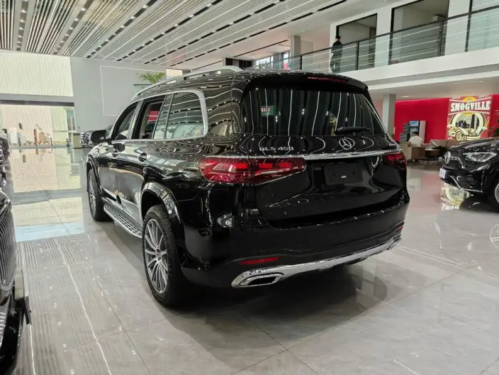 Mercedes-Benz GLS 2024 Model GLS 450 4MATIC Luxury Model – фото 4