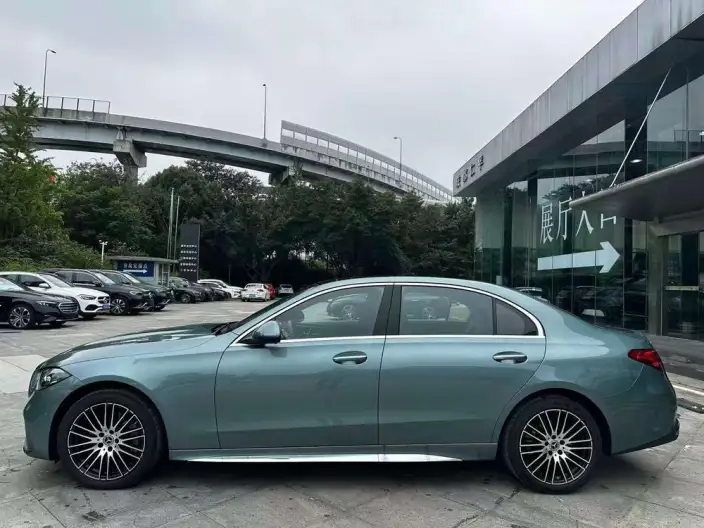 Mercedes-Benz C-Class 2026 Model C 260 L Sports sedan – фото 4