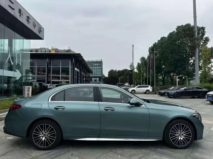 Mercedes-Benz C-Class 2026 Model C 260 L Sports sedan – фото 8