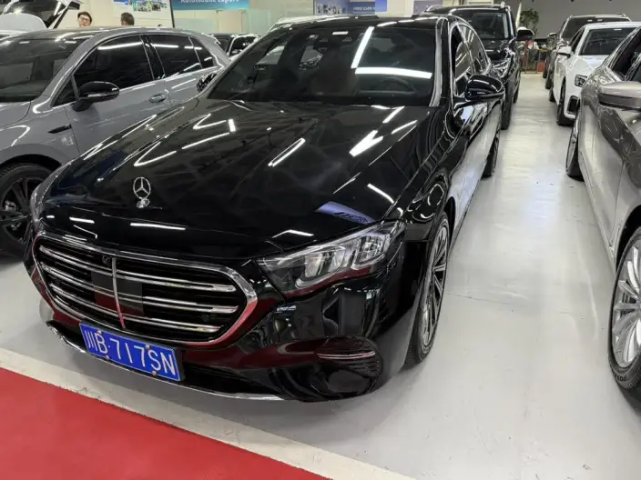 Mercedes-Benz E-Class 2024 Model E 300 L Luxury Model sedan – фото 1