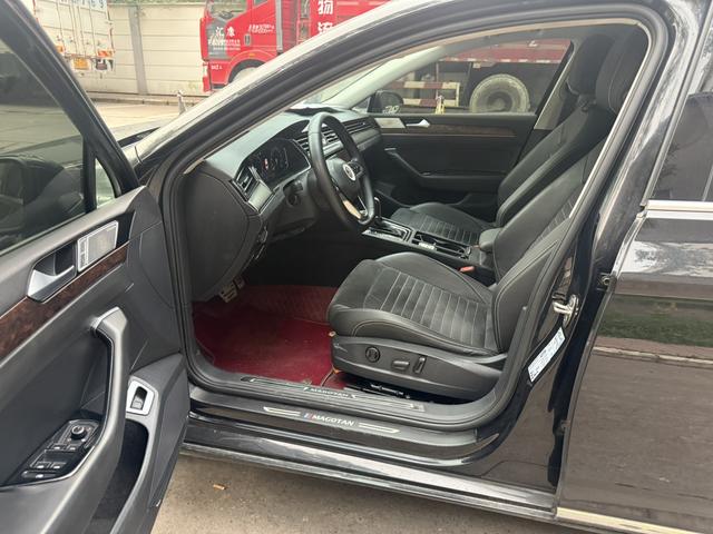Volkswagen Magotan 2020 330TSI DSG Luxury – фото 9