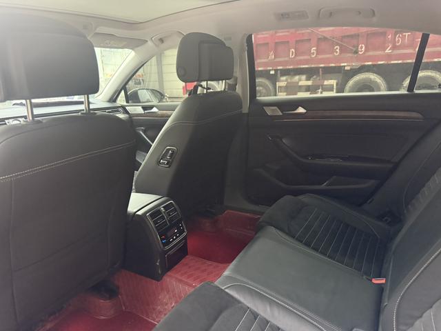 Volkswagen Magotan 2020 330TSI DSG Luxury – фото 13