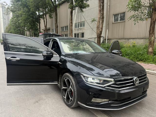 Volkswagen Magotan 2020 330TSI DSG Luxury – фото 23