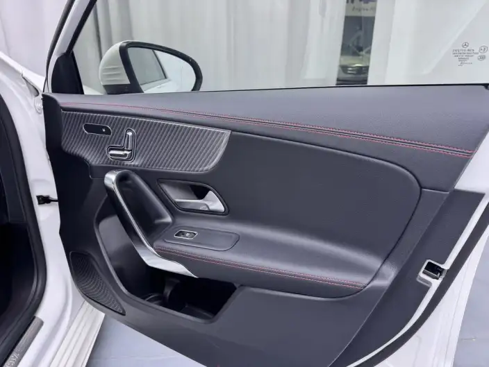 Mercedes-Benz A-class 2025 Model A 200 L Fashion Edition – фото 6