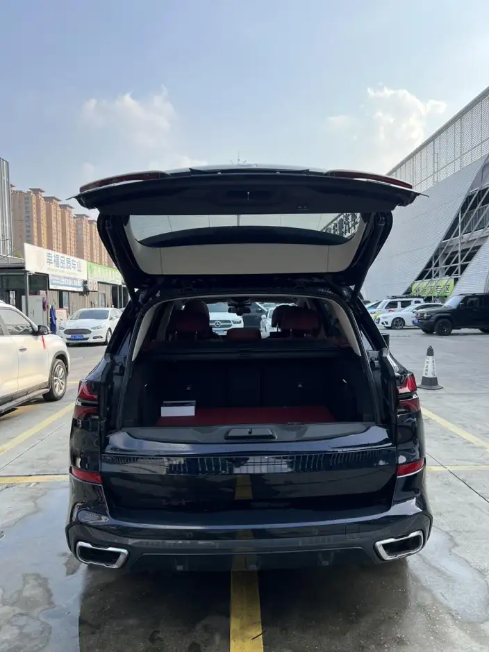 BMW X5 2023 Model xDrive30Li Exclusive Model M Sports Night Set – фото 4