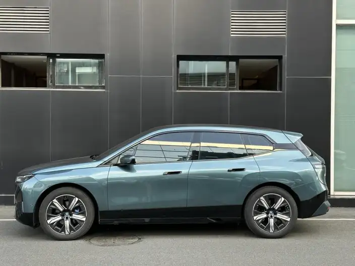 BMW iX 2023 Model xDrive50 – фото 3