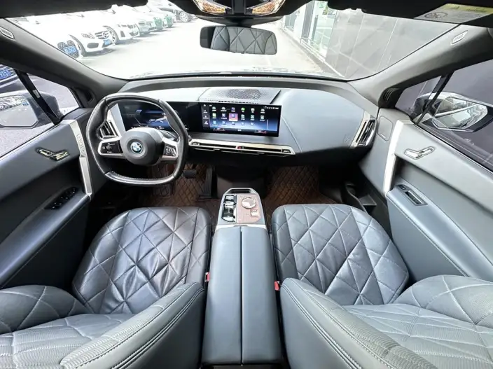 BMW iX 2023 Model xDrive50 – фото 6