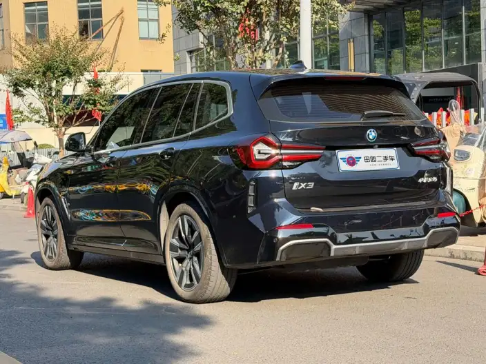 BMW iX3 2023 Model Leading Model – фото 4