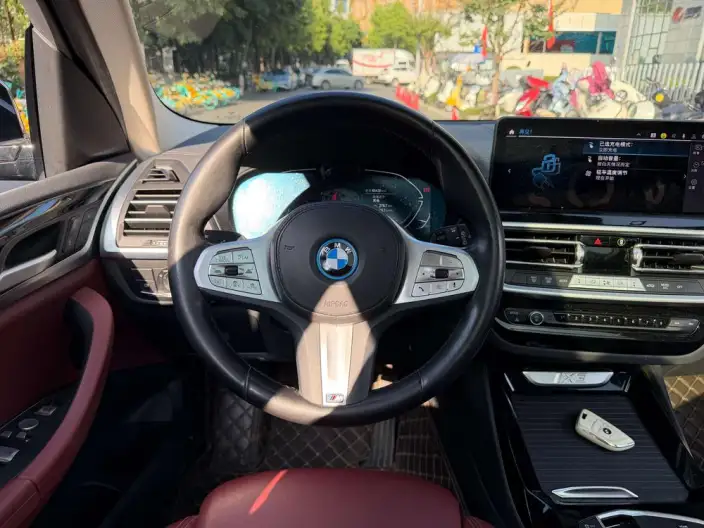 BMW iX3 2023 Model Leading Model – фото 8