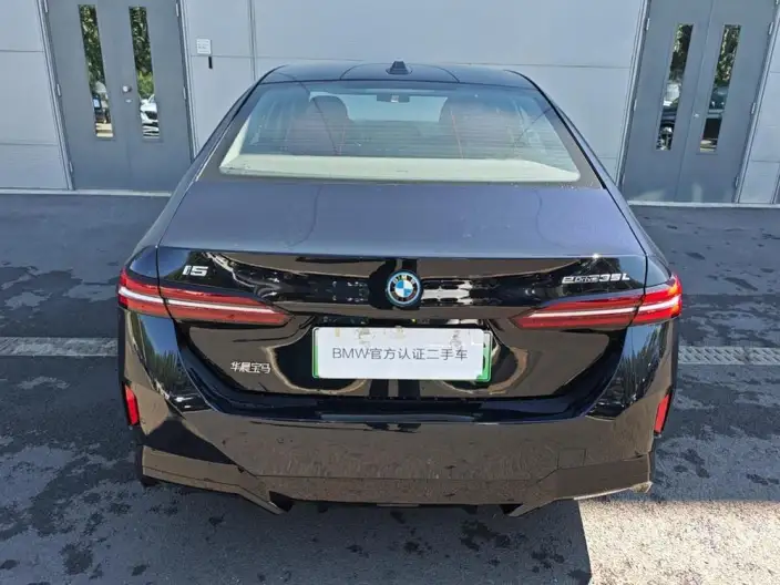 BMW i5 2025 Model eDrive35L M Sports Set – фото 4