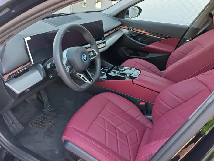 BMW i5 2025 Model eDrive35L M Sports Set – фото 8