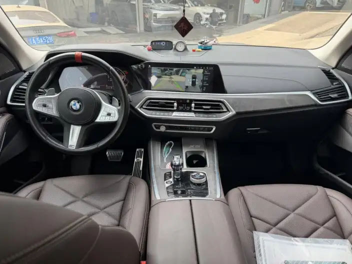 BMW X5 2022 Model xDrive 30Li M Sports Set – фото 7