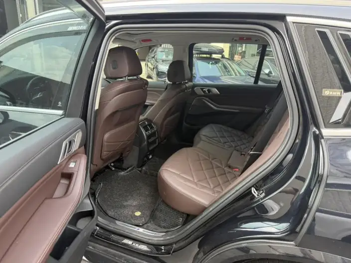 BMW X5 2022 Model xDrive 30Li M Sports Set – фото 9