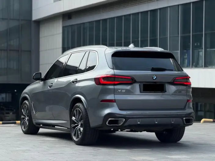 BMW X5 2022 Model xDrive 30Li Exclusive Model M Sports Set – фото 4