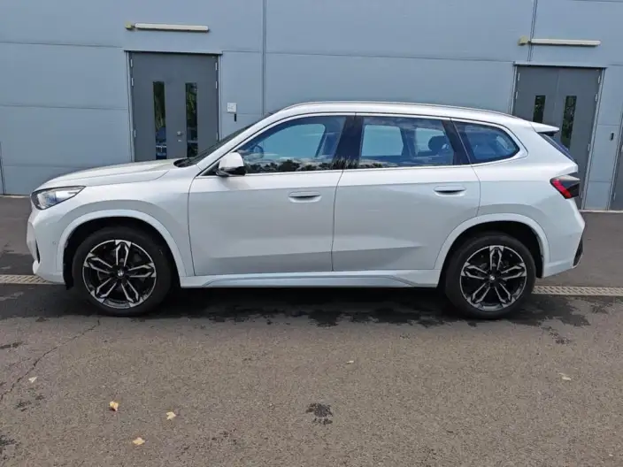 BMW X1 2026 Model sDrive25Li M Sports Set – фото 3