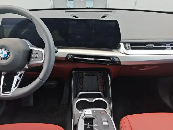 BMW X1 2026 Model sDrive25Li M Sports Set – фото 6