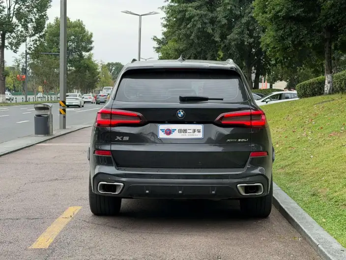 BMW X5 2022 Model xDrive 30Li Exclusive Model M Sports Set – фото 5