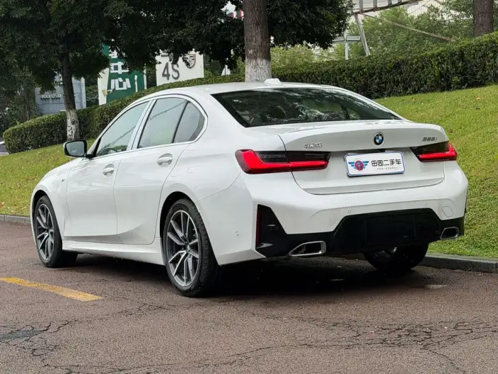 BMW 3 Series 2026 Model 325i M Sports Set – фото 4