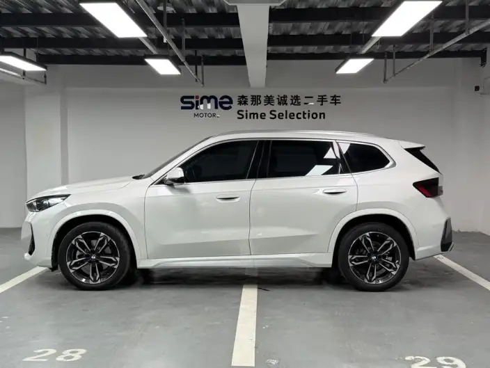 BMW X1 2025 Model sDrive25Li M Sports Set – фото 3