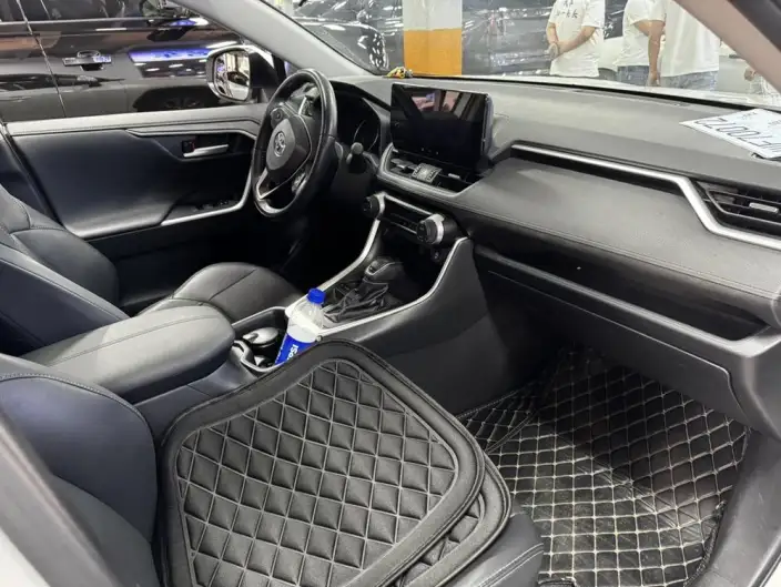 Toyota Wildlander 2023 Model 2.0L 2WD Urban Edition – фото 8