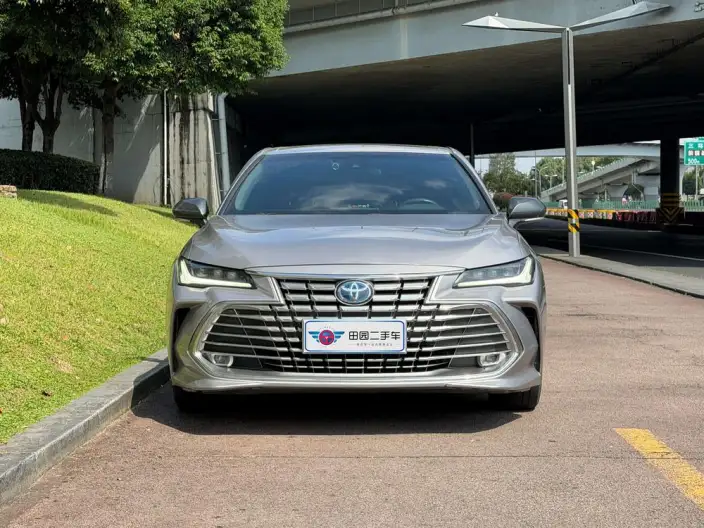 Toyota Avalon 2023 Model Intelligent Hybrid 2.5L E-CVT Deluxe Edition – фото 2