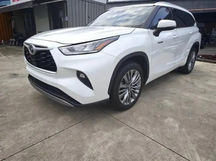 Toyota Highlander 2023 Model Hybrid 2.5L 4WD Deluxe Edition 7 seat – фото 1