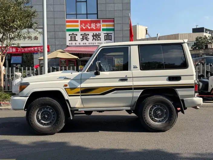 Rand Coolouse 70 2022 Model 4.0L Manual 4WD 5 seat Parallel Imported – фото 3
